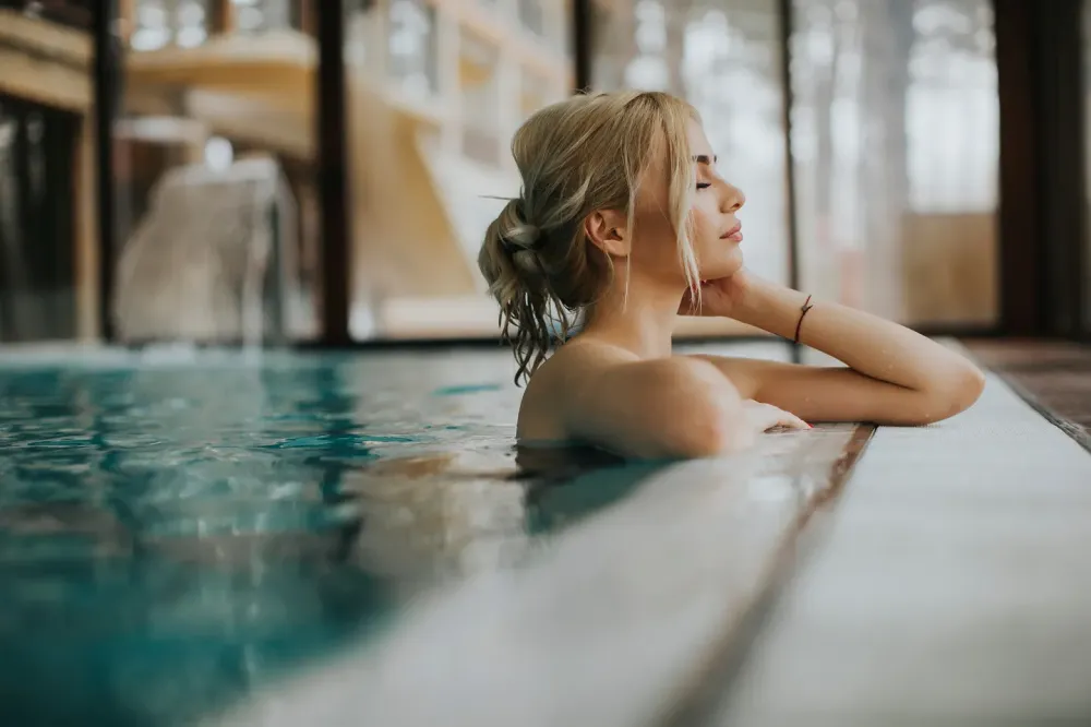 Suite avec spa privé à LES PONTS-DE-CÉ